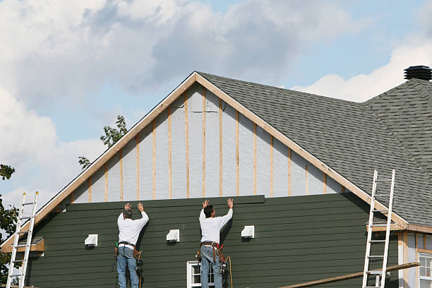 Professional Siding Installation technician working in Pomeroy, PA